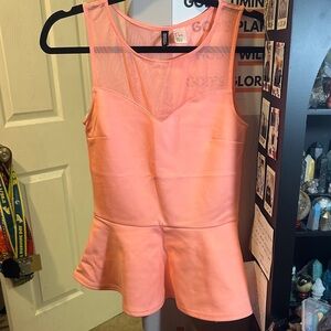 Divided Mesh Peplum Peach Tank Top